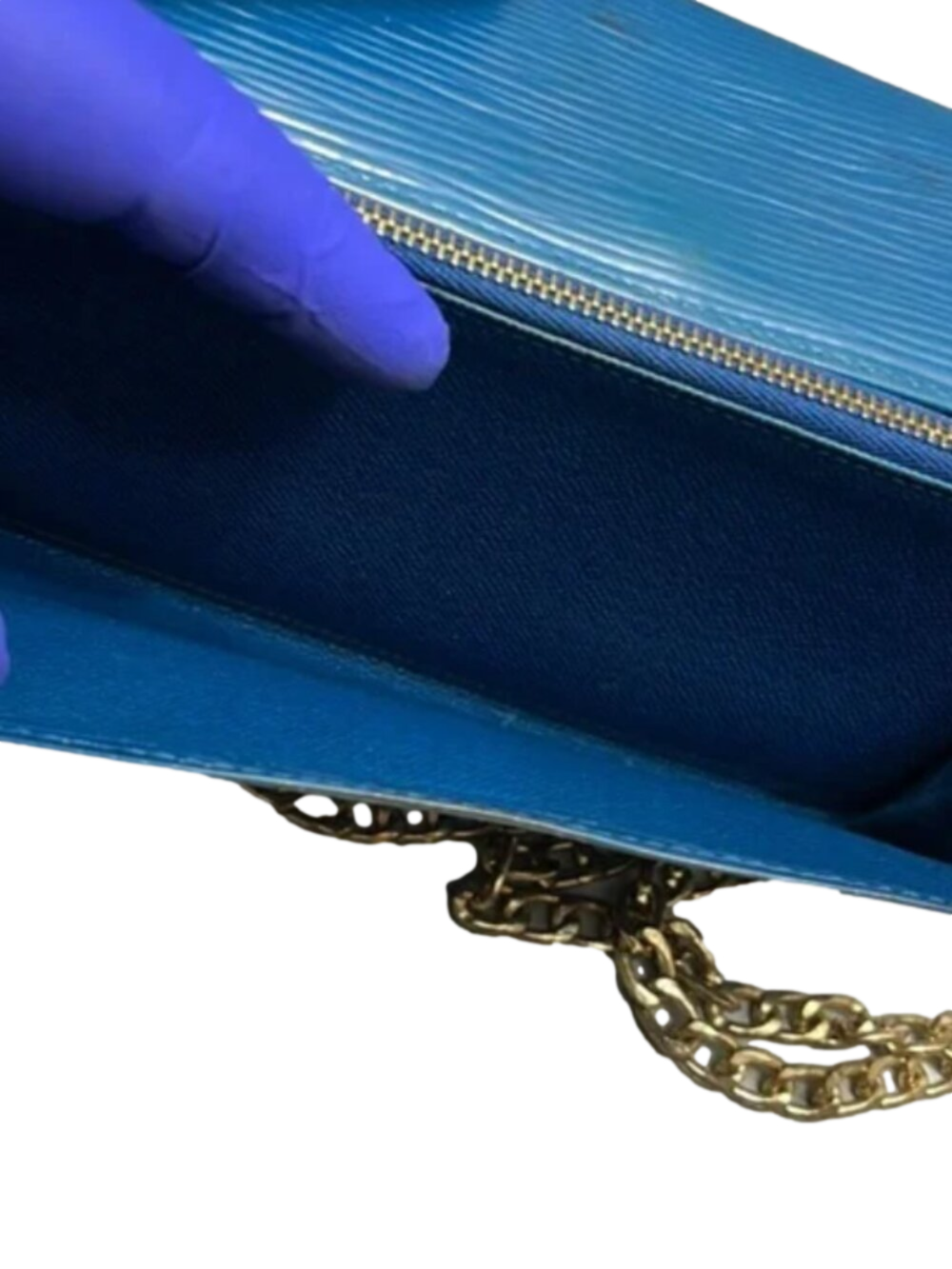 Louis Vuitton Epi Porte Tresor International Wallet With Chain Toledo in GUC - Picture 15 of 15